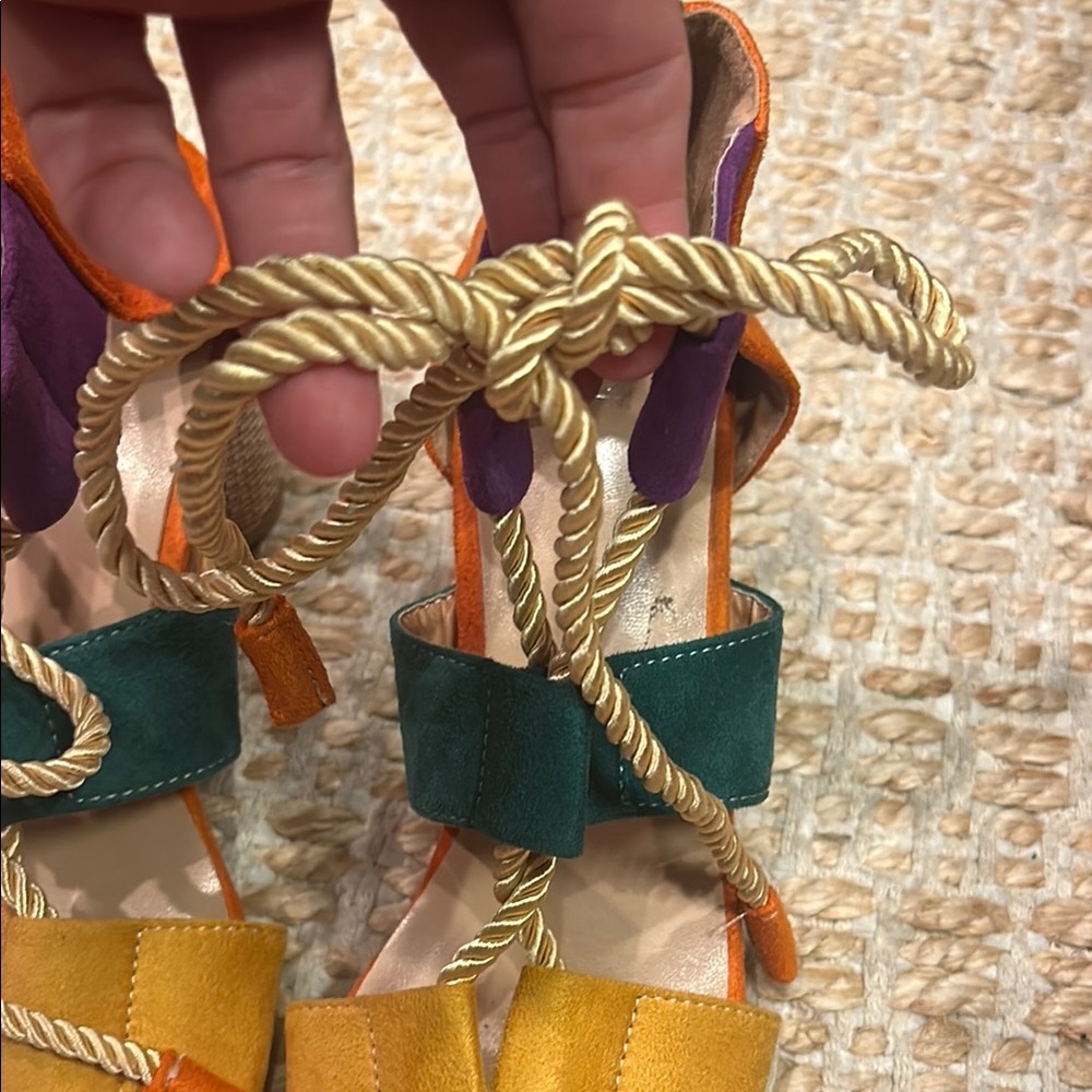 Colorful Women's Block Heel Sandals - Picture 8 of 10